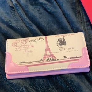Paris wallet